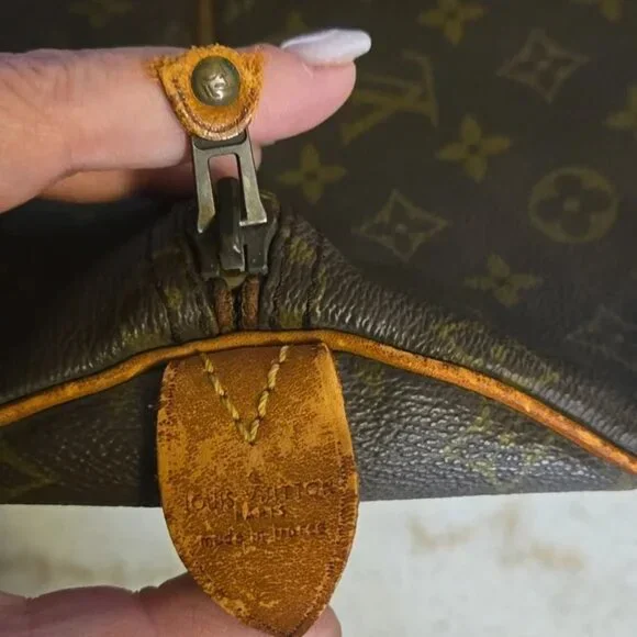 WORK NEEDED: Louis Vuitton Monogram Brown Travel Duffle Bag - Picture 3 of 9